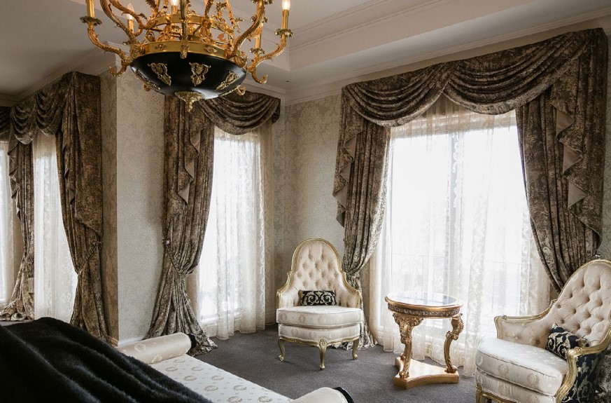 Luxurious Penthouse Master Suite: Ultimate Bedroom Ideas