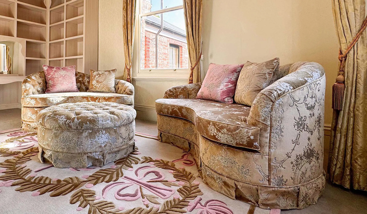 How to Choose the Right Luxury Interior Designer for Your Project