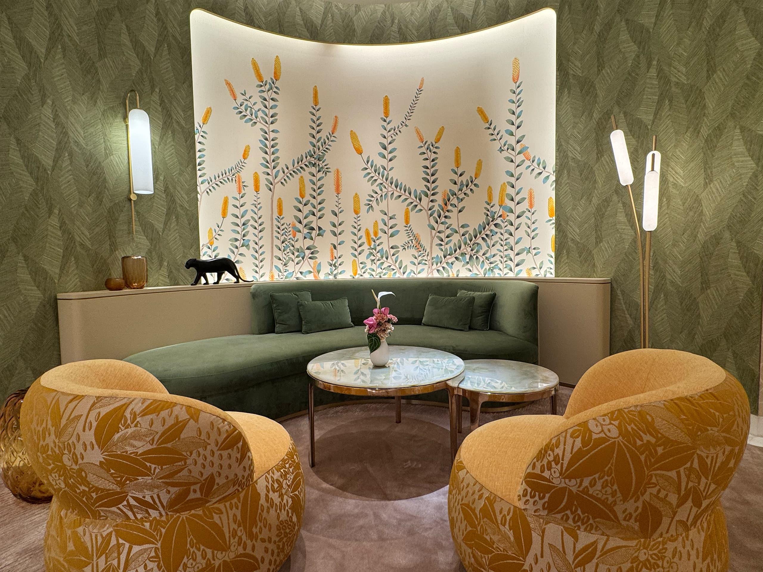 Luxury Commercial Projects Development: Interior Design for Flagship Stores