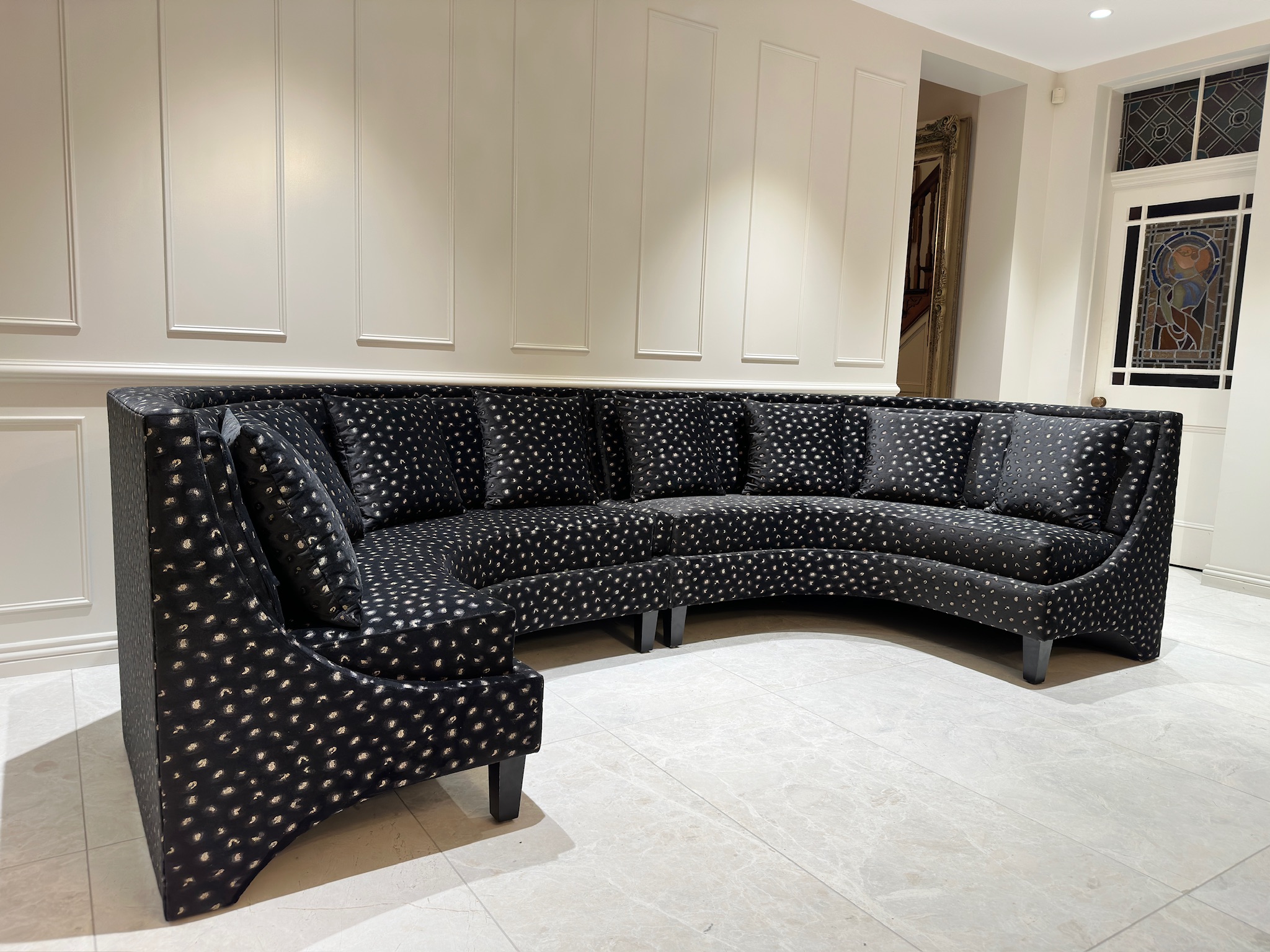 Luxury Furniture Australia: Bespoke Sofas Designed for Your Home