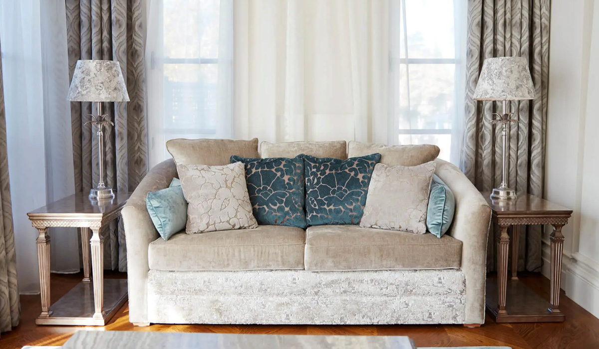 Should Stylists Call Themselves Luxury Interior Designers if They Can’t Manufacture Anything?